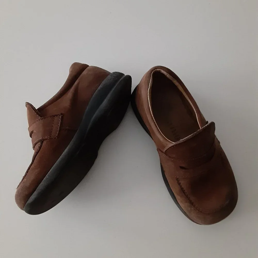 NATURINO kids brown suede loafer size 25